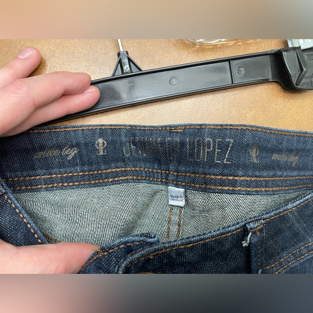 Jennifer Lopez Dark Wide Jeans - Low/Mid Rise - Picture 3 of 3